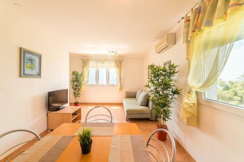 Apartments M