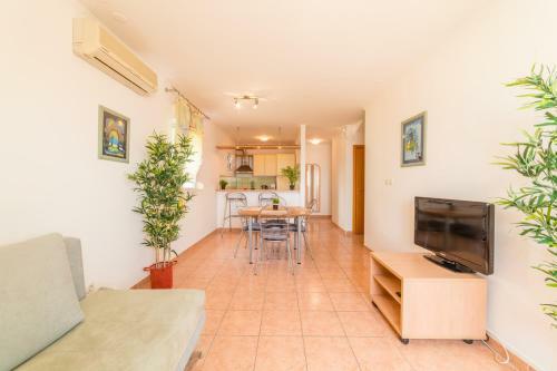 Apartments M