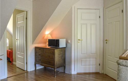 Nice Home In Mariefred With Wifi And 4 Bedrooms