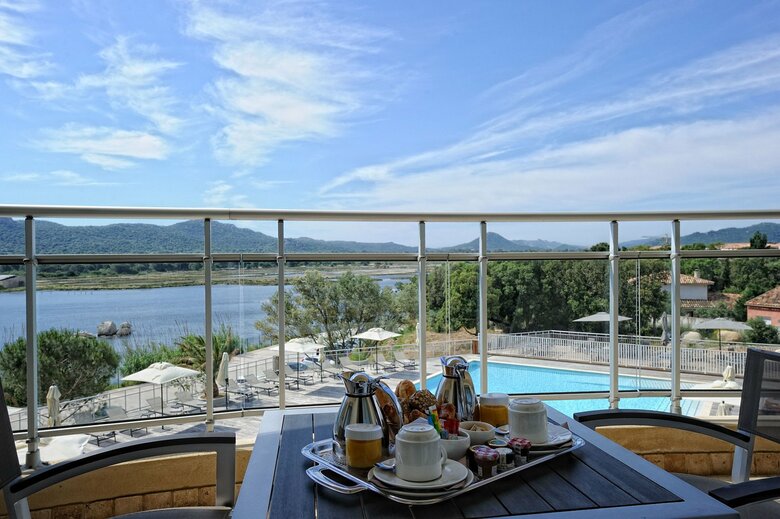 Hotel Costa Salina