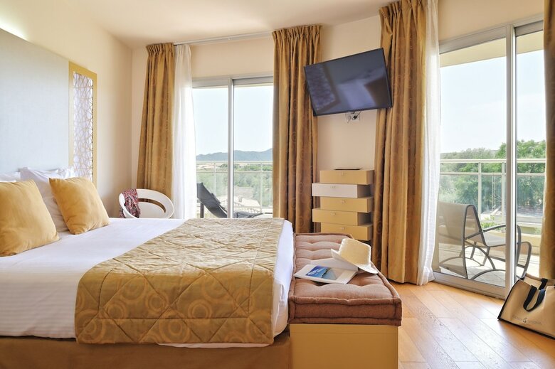 Hotel Costa Salina