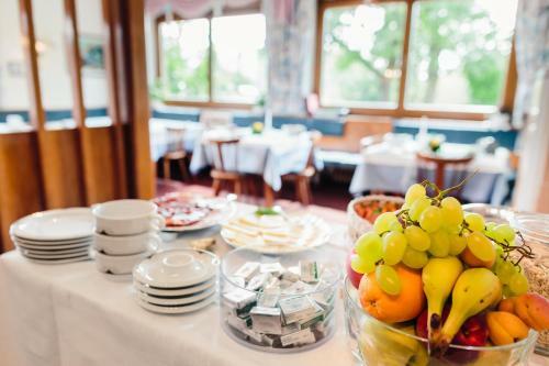 Hostal Felsenegg