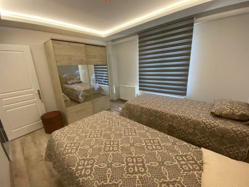 Lizbon Apartman?