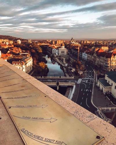 Ultracentral Apartment Near Moscovitz Palace