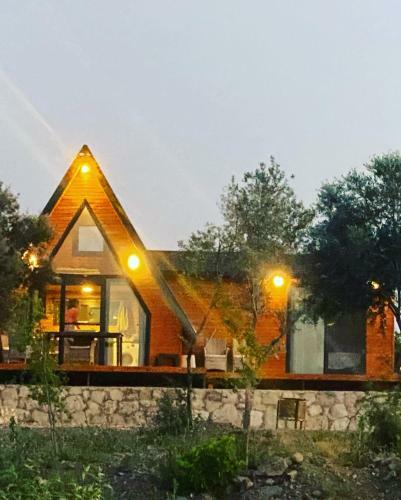 Nefes Urla Bungalov