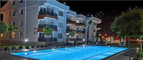 Lovely 1 Bedroom Apartment With Swimming Pool