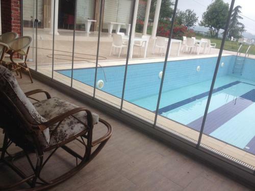 Trabzon Manzaral? Havuzlu Villa