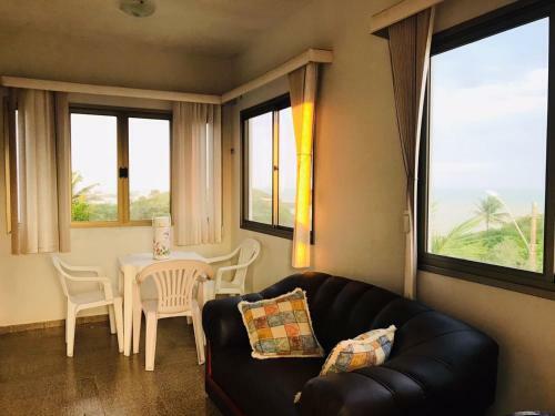 Casa Em Meaipe Para 10 Pessoas Com Para O Mar