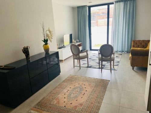 Stylish 3-bedroom Apartment In New Estate Complex