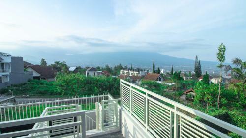 Villa Kedondong With Private Pool And Rooftop