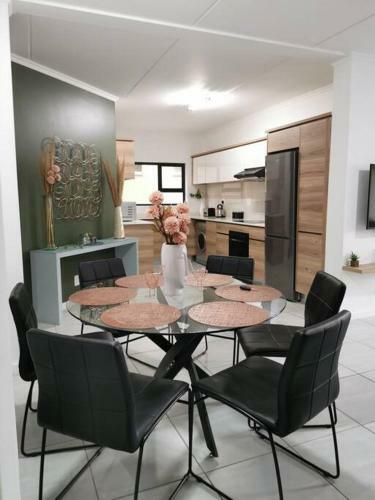 Apartamento An Upmarket 3 Bedroom Waterfall - Teasa Group