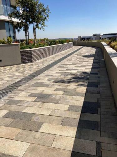 Luxury Apartment At Ellipse Waterfall, Midrand