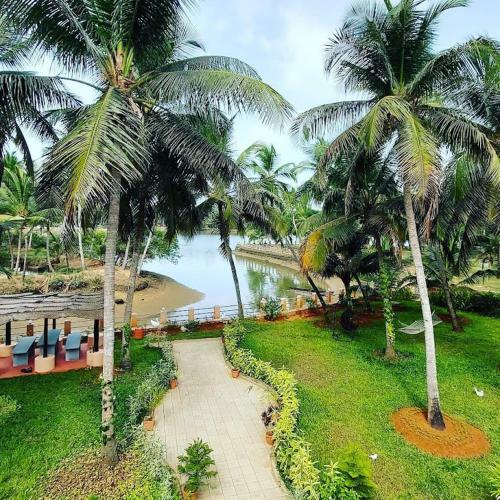 Hostal Shimmering View