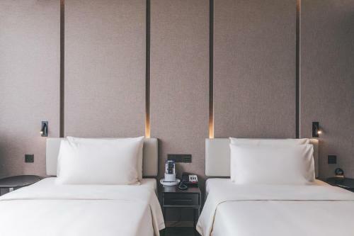 Atour Hotel Ningbo Jishi Harbor Outlets