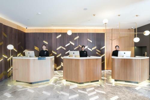 Atour Hotel Ningbo Jishi Harbor Outlets