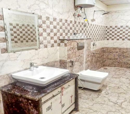 Hotel Naman Guest House By Wb Inn
