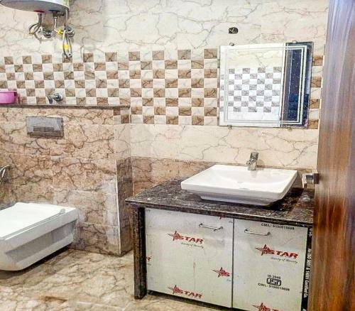 Hotel Naman Guest House By Wb Inn