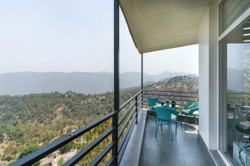 Villa Stayvista At Pristine Pines