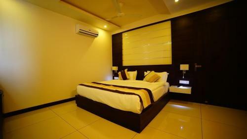 Love Kush Hotel