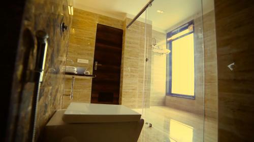 Love Kush Hotel