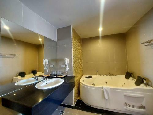 Hotel Mbi Resort Danok