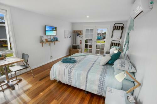 Dolphin Cottage