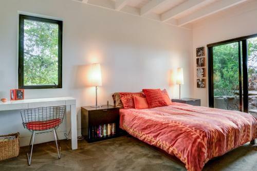 Great Oak Manor