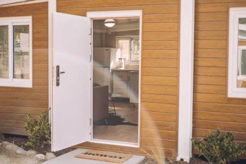 Tiny Home In Working Equestrian Property - P6