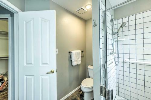 Charming Home Less Than 10 Mi To Sequoia Natl Park!