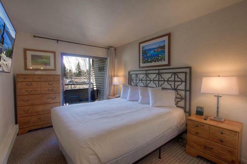 Lakelandia By Lake Tahoe Accomodations