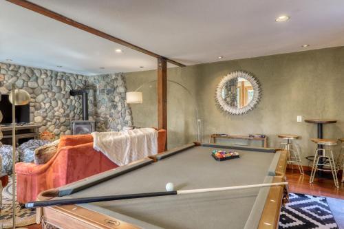 Muhlebach Mountain Hideaway