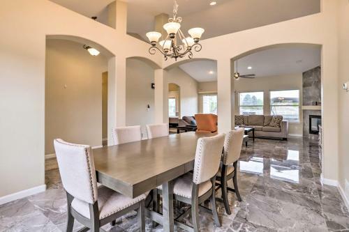 Spacious Brighton Home With Theater And Pool Table