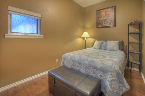 Jarvis Condo 109
