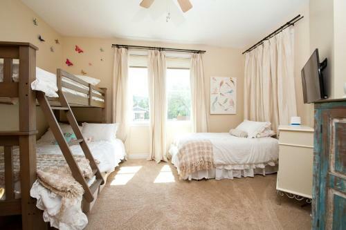 Mears House - Unit 2e