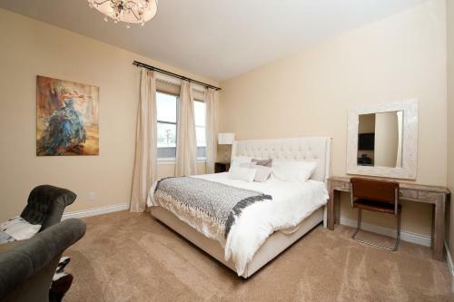 Mears House - Unit 2e