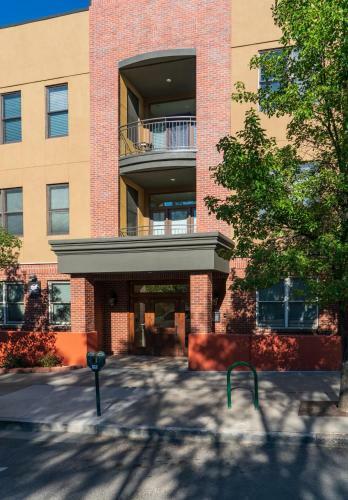 Mears House - Unit 2e