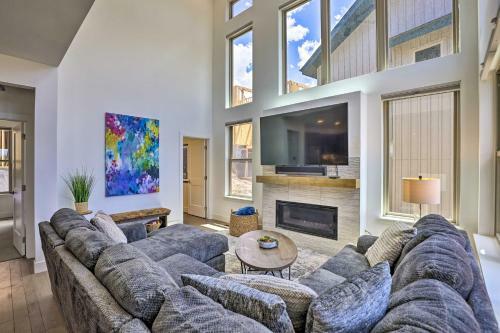 Modern Townhome Less Than 4 Mi To Winter Park Resort!
