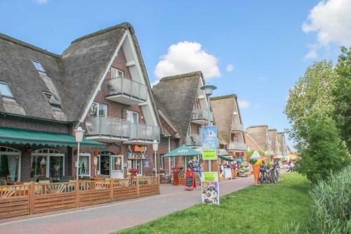 Apartamento Seepark Burhave _ Reetdachhaus Neu
