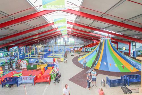 Apartamento Seepark Burhave _ Reetdachhaus Neu