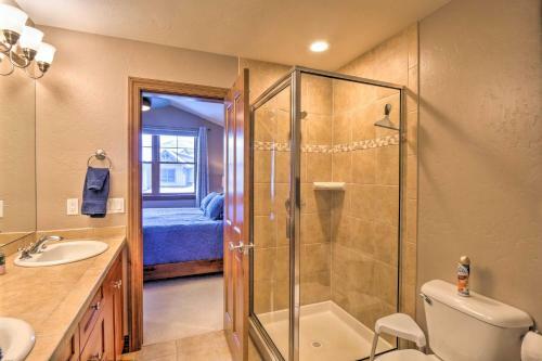 Breck Townhome With Hot Tub And Free Ski Shuttle!