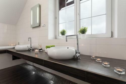 Spacious House 100m2 With Garden, Grill And Parking