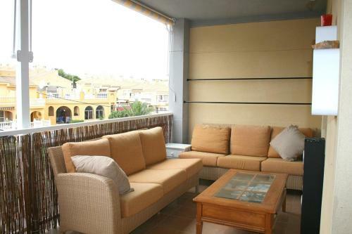 Lovely 2 Bed Apartment With Communal Pool El Campello