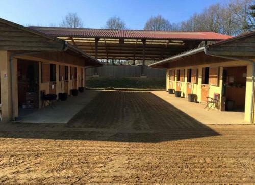 Apartamento Haras Du Sablon Au C?ur Du Parc R�gional Du Perche