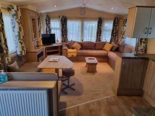 8 Berth Deluxe Pg153 Golden Palm Chapel St Leonards