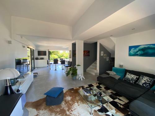 Biarritz, Villa Standing 8 Couchages, Grand Jardin