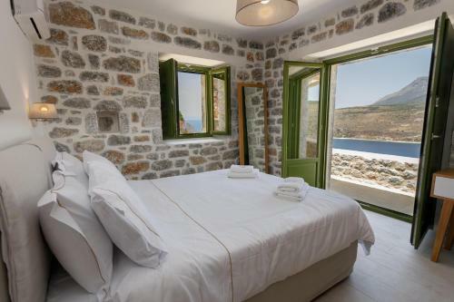 Aris-apea Villas
