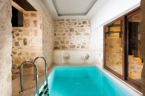 Ali Vafi Luxury Villa With Jacuzzi And Pool