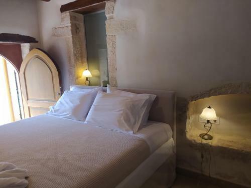 Hotel Wild Violet