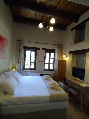Hotel Wild Violet