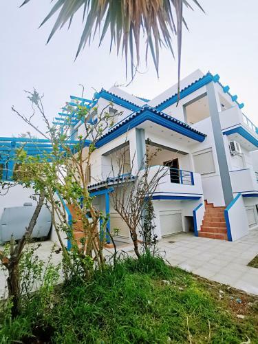 Seaside Sicci Villa Near The Airport